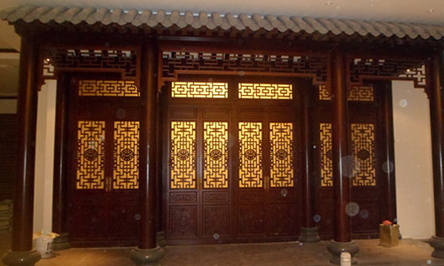 淮安传统仿古门窗浮雕技术制作方法
